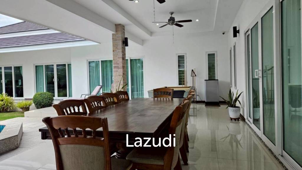 Palm villas : Modern 6 Bed Pool villa with large land plot