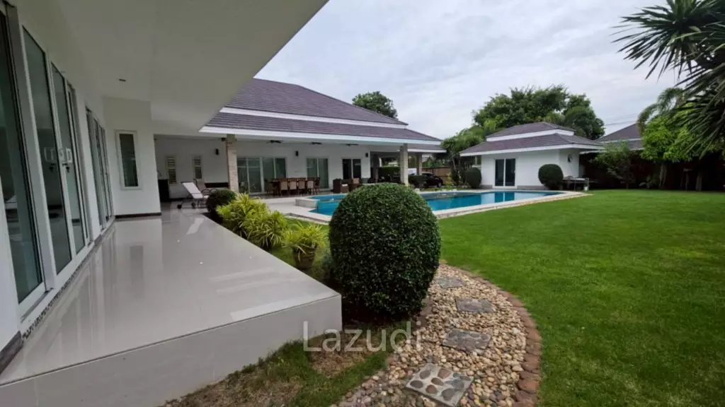 Palm villas : Modern 6 Bed Pool villa with large land plot