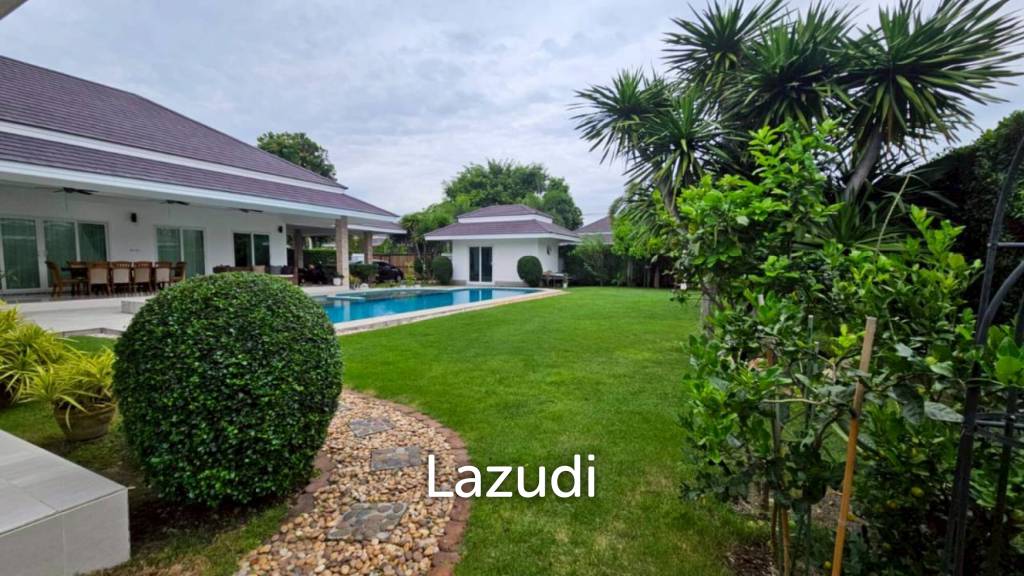 Palm villas : Modern 6 Bed Pool villa with large land plot