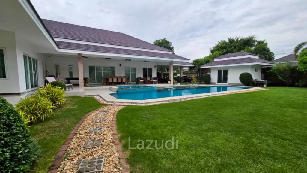 Palm villas : Modern 6 Bed Pool villa with large land plot
