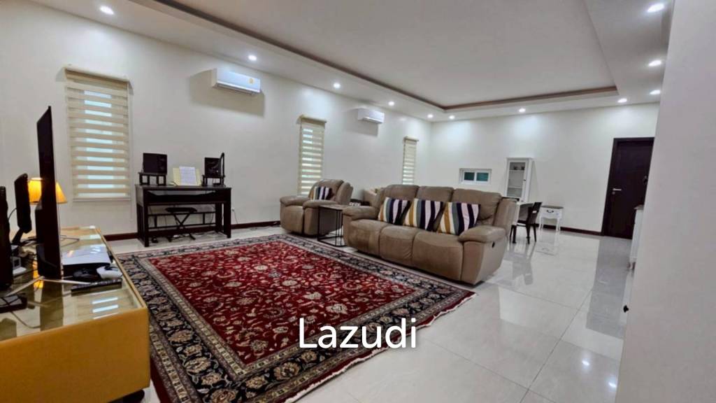 Palm villas : Modern 6 Bed Pool villa with large land plot