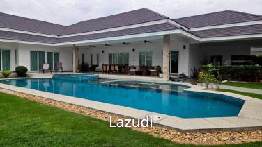 Palm villas : Modern 6 Bed Pool villa with large land plot