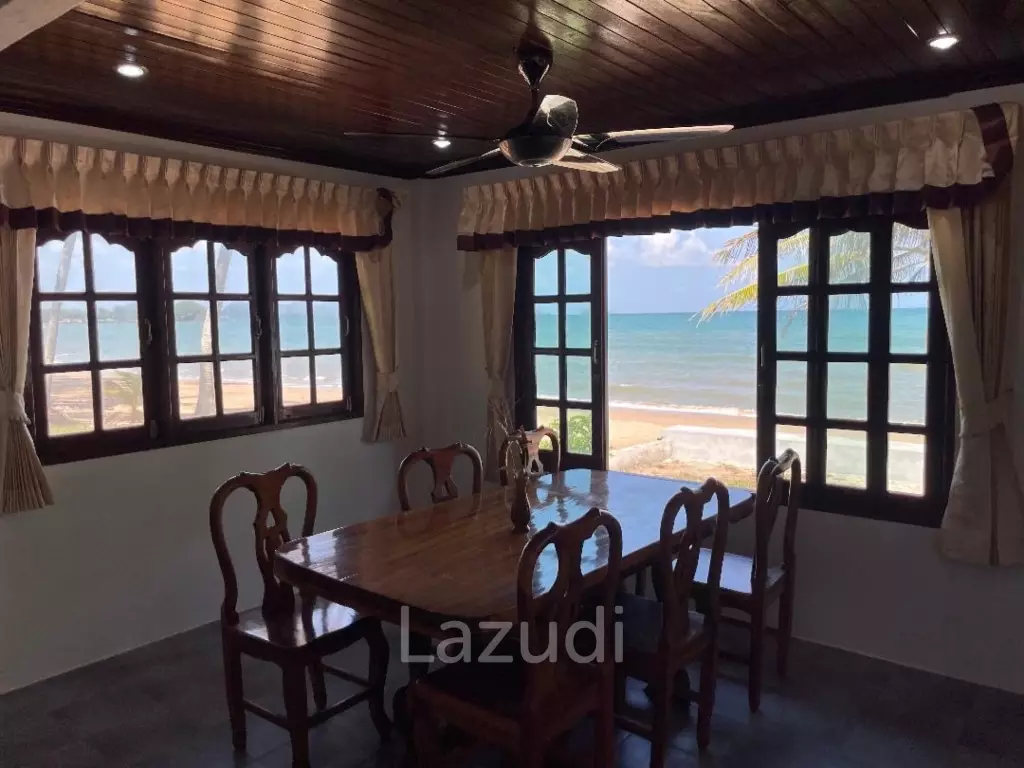 BEACHFRONT VILLA : 3 bed beachfront villa in Chumpon