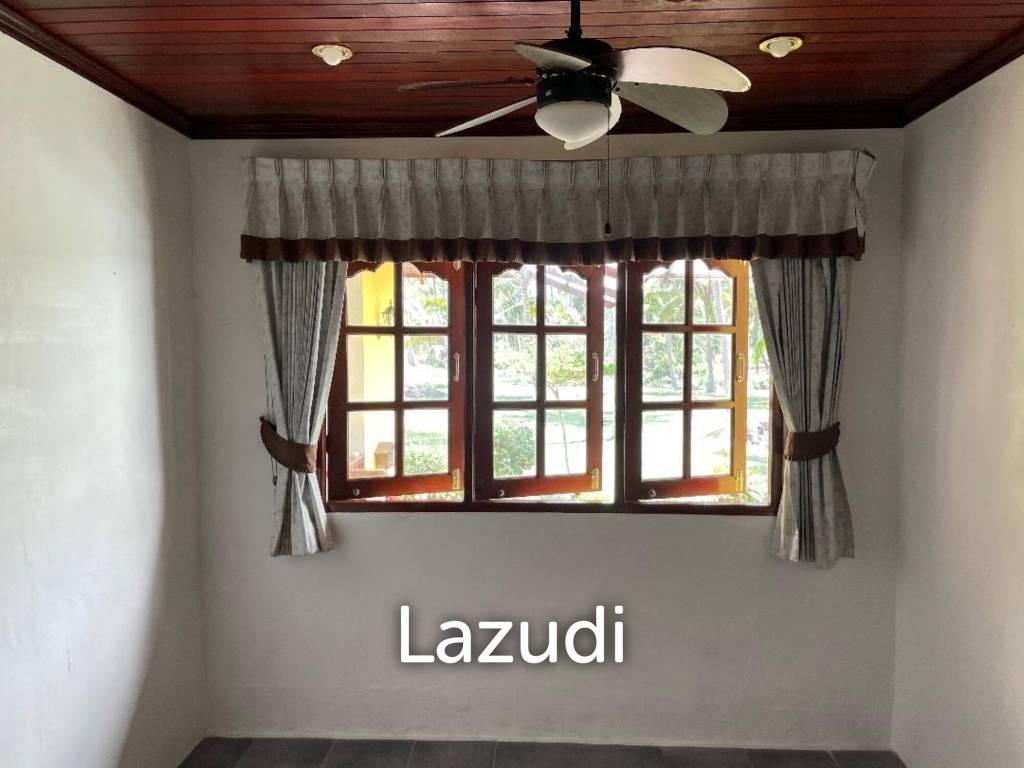 BEACHFRONT VILLA : 3 bed beachfront villa in Chumpon