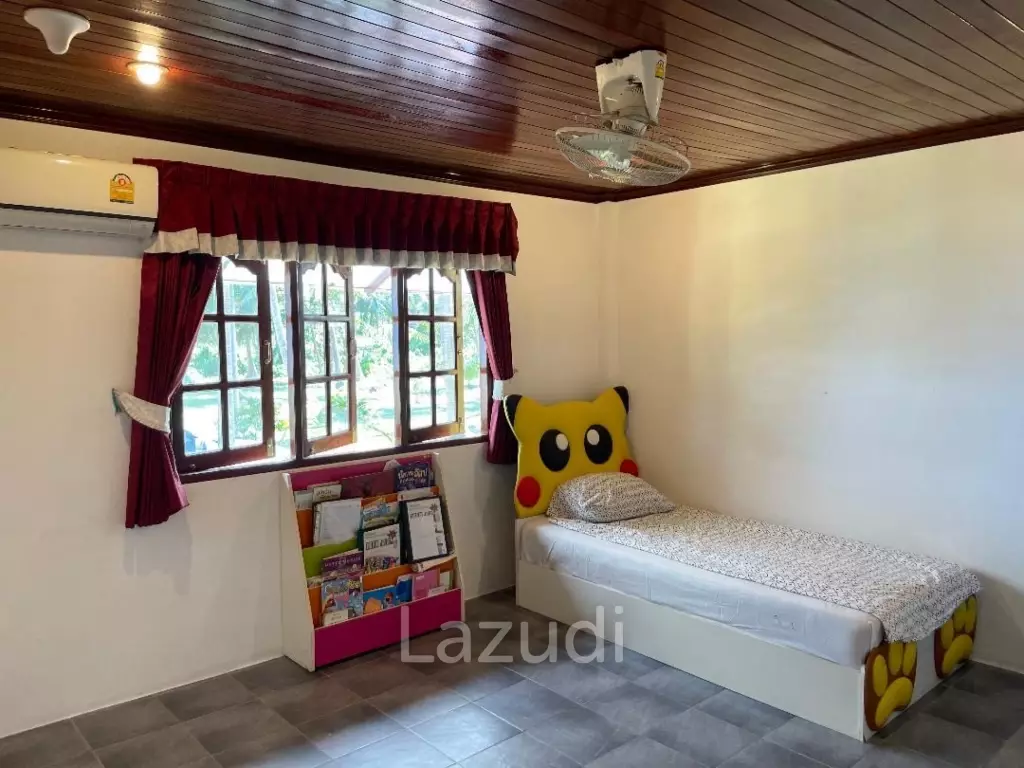 BEACHFRONT VILLA : 3 bed beachfront villa in Chumpon