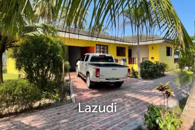BEACHFRONT VILLA : 3 bed beachfront villa in Chumpon