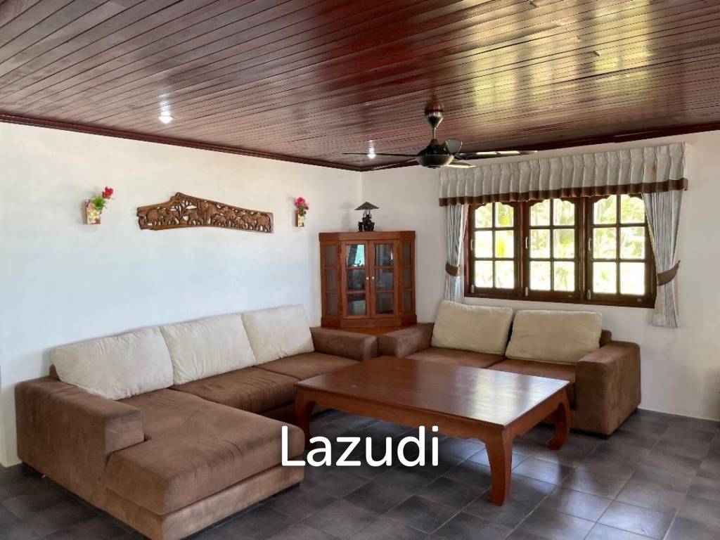 BEACHFRONT VILLA : 3 bed beachfront villa in Chumpon