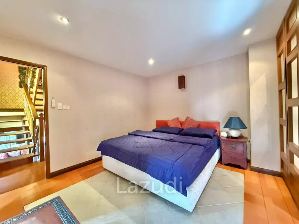 Iconic Thai-Bali Luxury Villa for Sale Dharawadi Na Jomtien