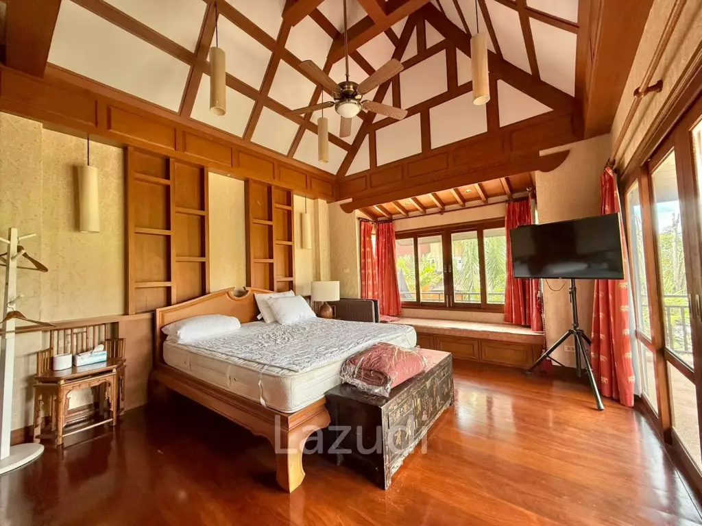 Iconic Thai-Bali Luxury Villa for Sale Dharawadi Na Jomtien