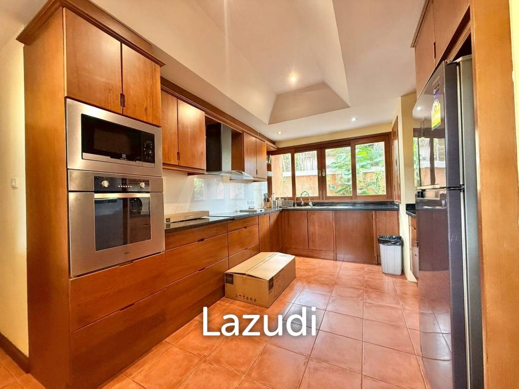 Iconic Thai-Bali Luxury Villa for Sale Dharawadi Na Jomtien