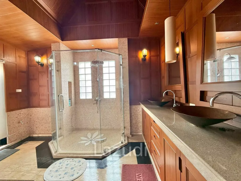 Iconic Thai-Bali Luxury Villa for Sale Dharawadi Na Jomtien
