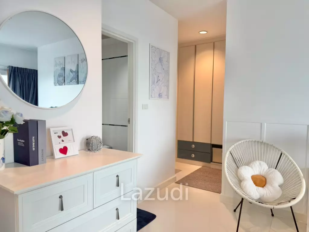 Modern High Floor Condo for Sale Centric Sea Pattaya