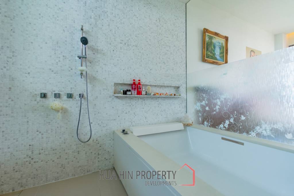 Sea view 2 bedroom Duplex Condo at Ocas Hua Hin