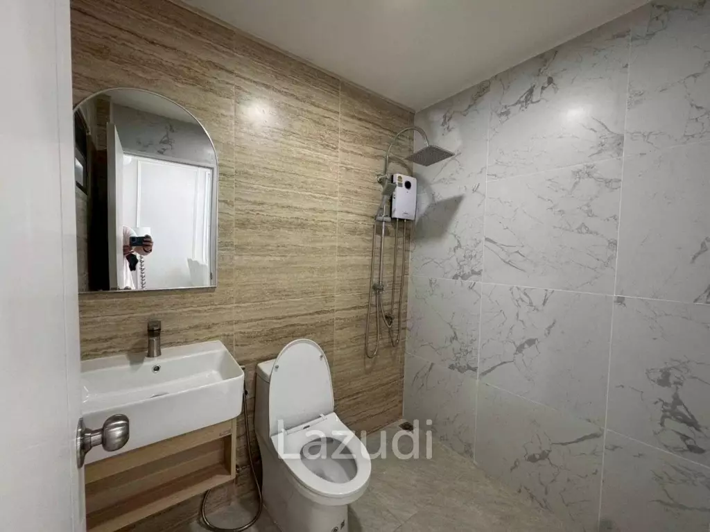 Modern Detached House for Sale Permsap Villa