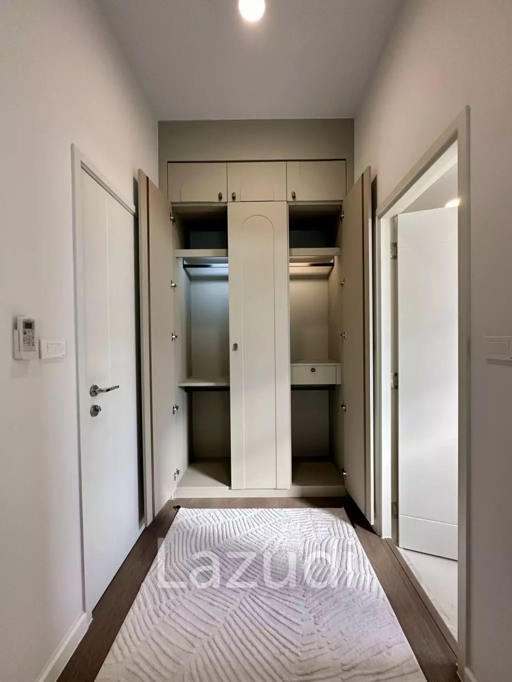 Brand New 4 Bedroom Luxury House Walking Distance to BISP