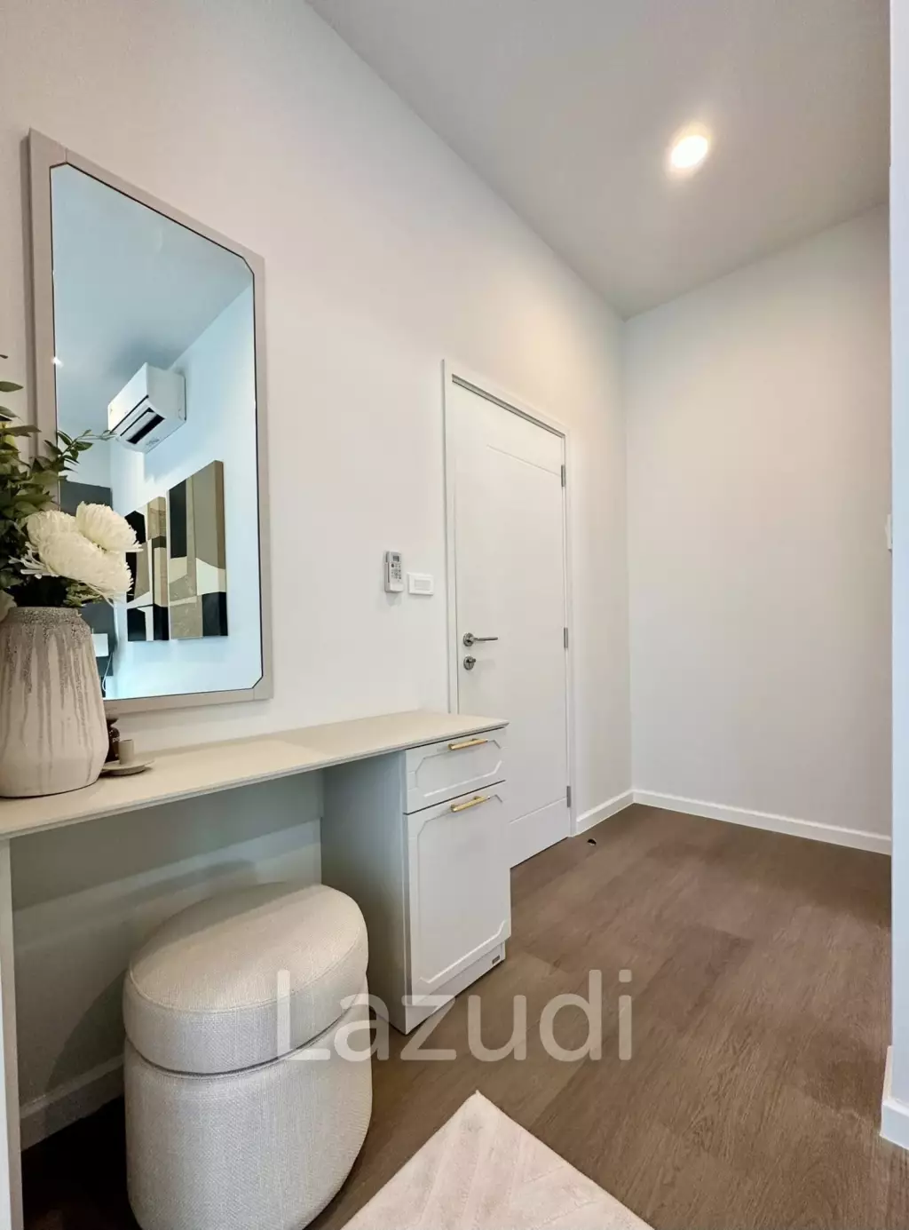 Brand New 4 Bedroom Luxury House Walking Distance to BISP