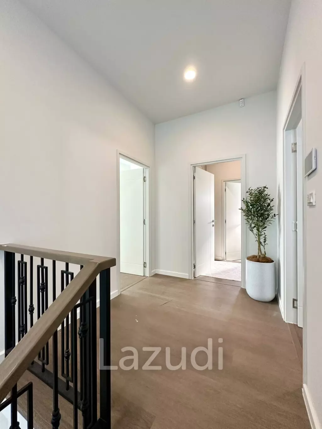 Brand New 4 Bedroom Luxury House Walking Distance to BISP