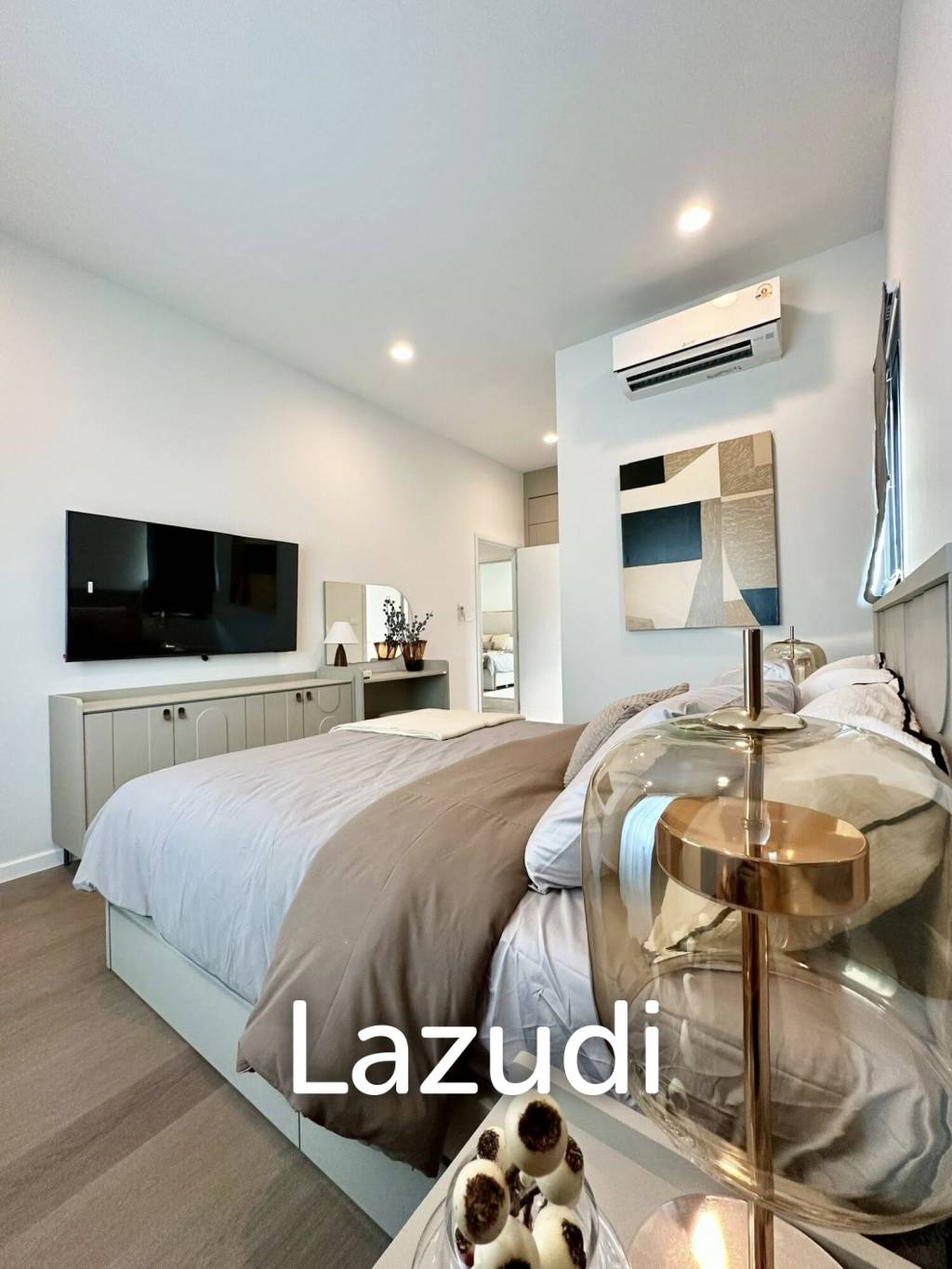 Brand New 4 Bedroom Luxury House Walking Distance to BISP