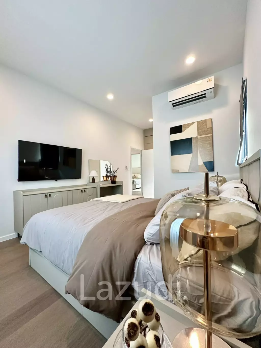 Brand New 4 Bedroom Luxury House Walking Distance to BISP