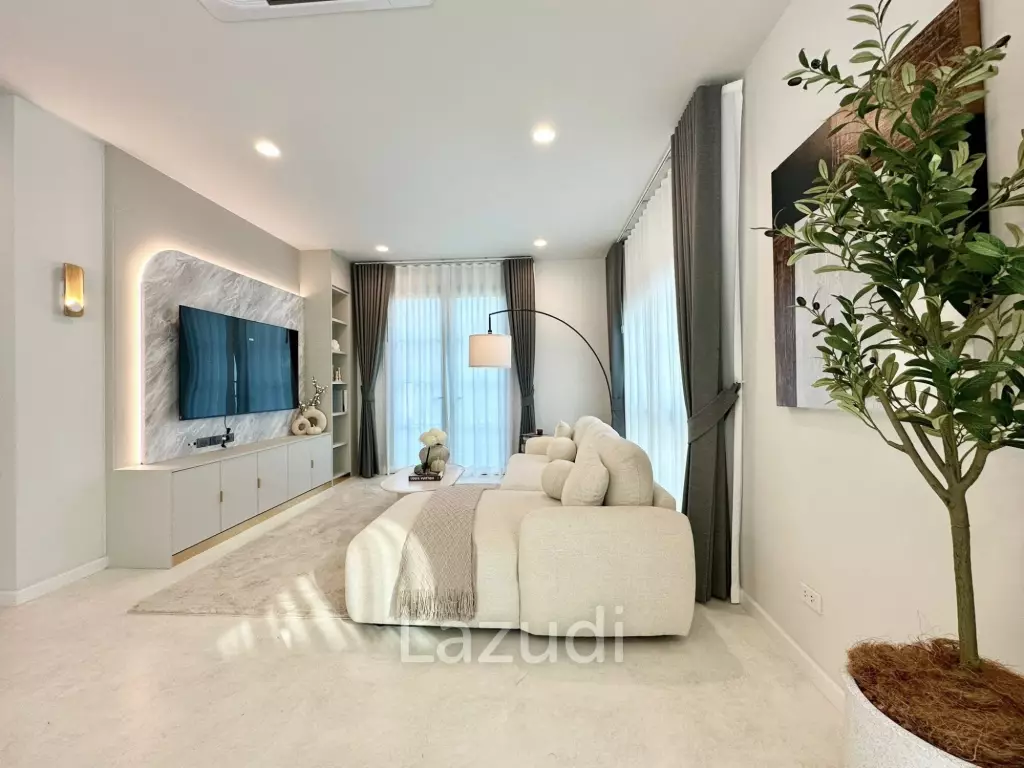 Brand New 4 Bedroom Luxury House Walking Distance to BISP