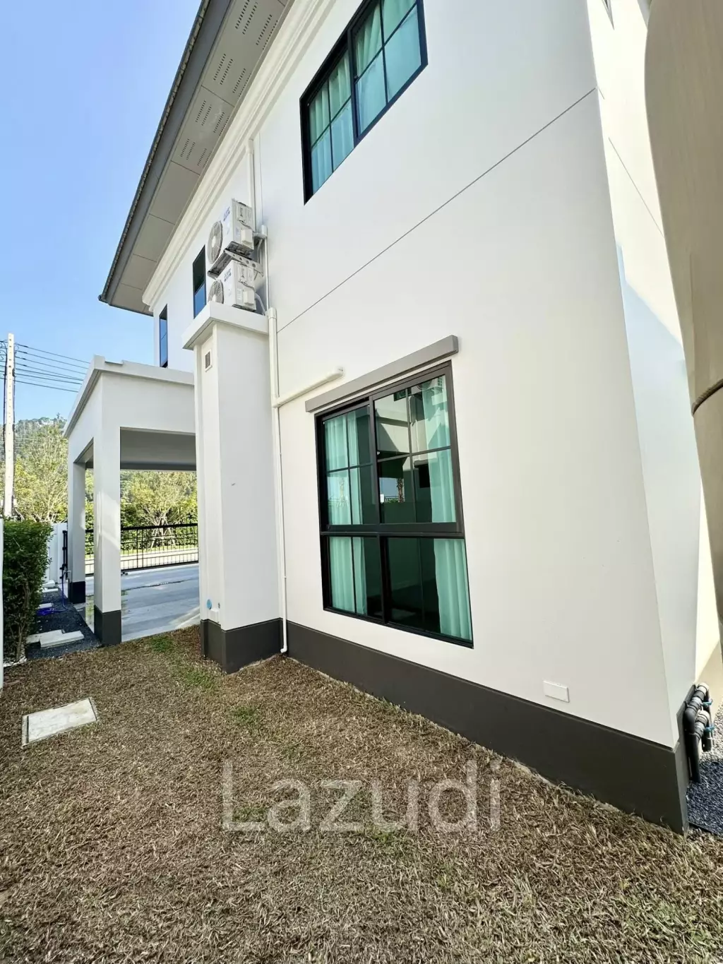 Brand New 4 Bedroom Luxury House Walking Distance to BISP