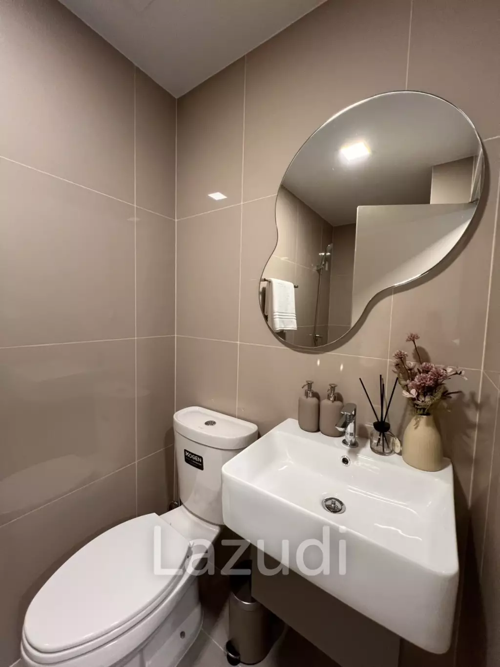 17th Floor 23.61 sqm Studio Condo at COBE Kaset-Sripatum Lat Yao Chatuchak