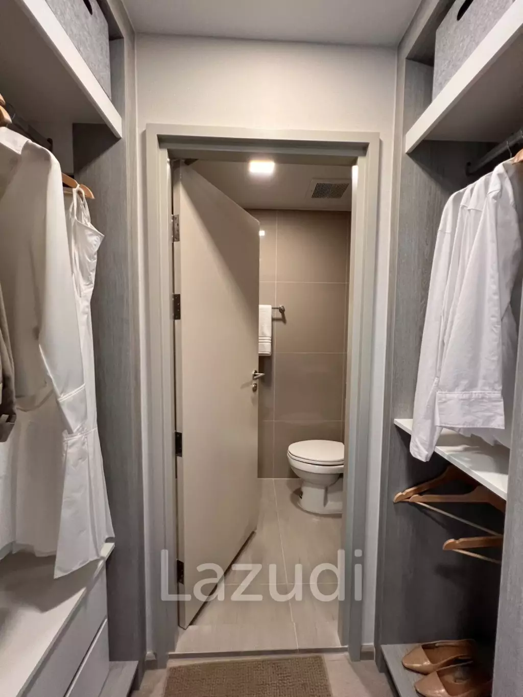 17th Floor 23.61 sqm Studio Condo at COBE Kaset-Sripatum Lat Yao Chatuchak