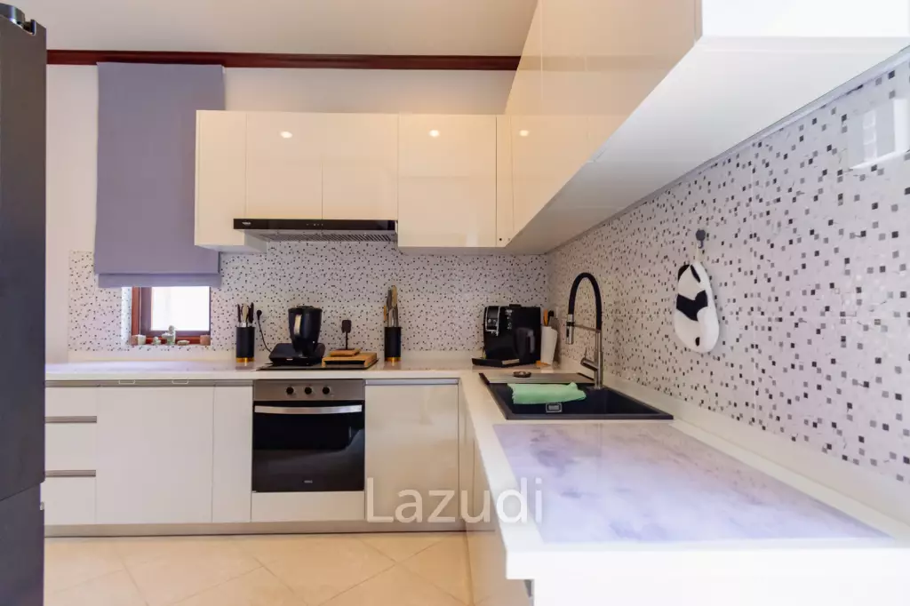MANORA VILLAGE : RENOVATED 2 BED VILLA WITH JACUZZI