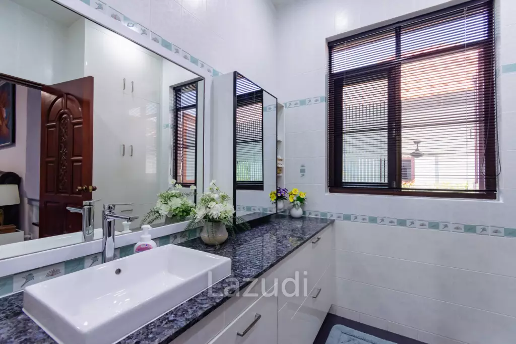 MANORA VILLAGE : RENOVATED 2 BED VILLA WITH JACUZZI