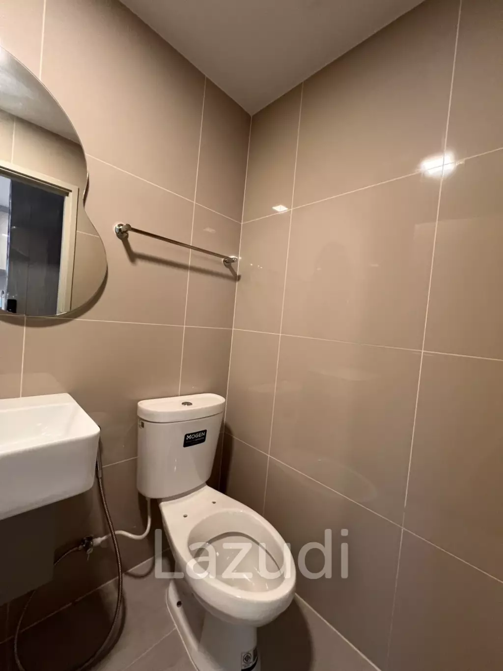 Loft High Ceiling 36.84 sqm Condo near Kaset and Sripatum University