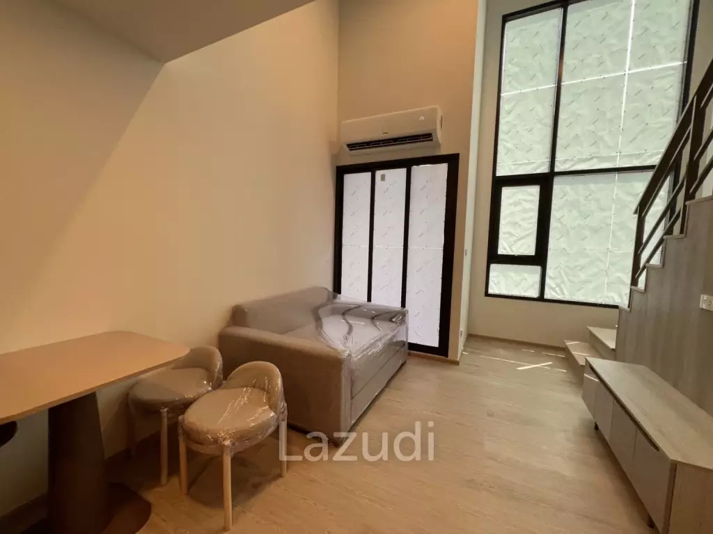 Loft High Ceiling 36.84 sqm Condo near Kaset and Sripatum University