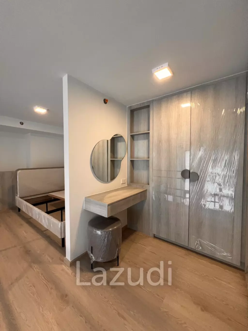 1 Bed Loft High Ceilling condo near Kaset and Sripatum University