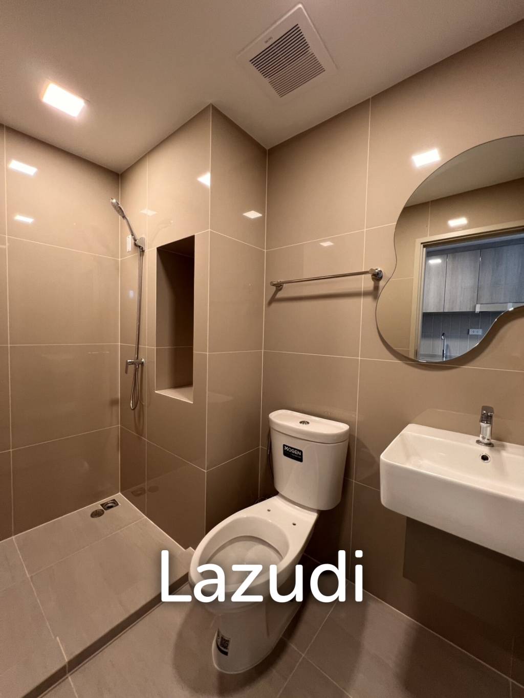 1 Bed Loft High Ceilling condo near Kaset and Sripatum University