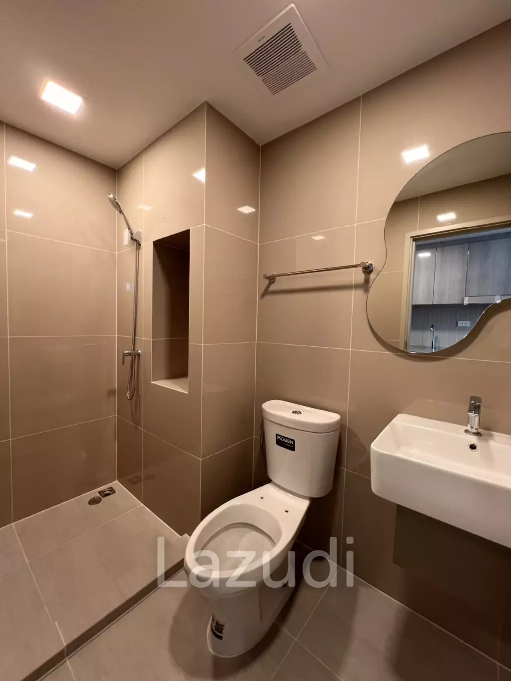 1 Bed Loft High Ceilling condo near Kaset and Sripatum University