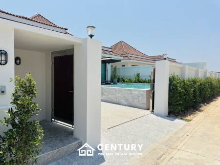 113 sqm modern pool villa in Wang Phong Pran Buri