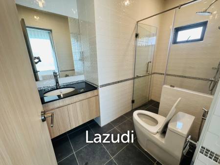 113 sqm modern pool villa in Wang Phong Pran Buri