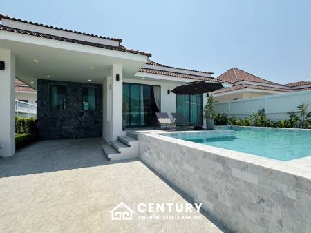113 sqm modern pool villa in Wang Phong Pran Buri