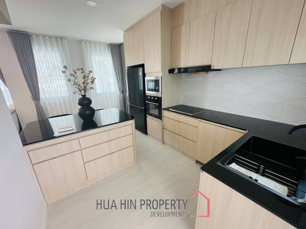 113 sqm modern pool villa in Wang Phong Pran Buri