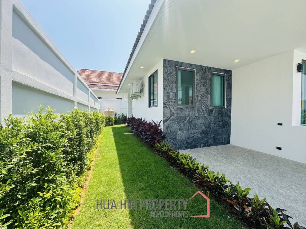 113 sqm modern pool villa in Wang Phong Pran Buri