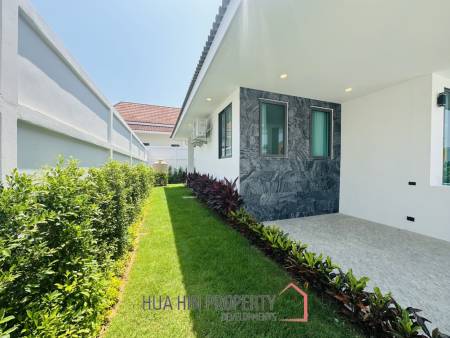 113 sqm modern pool villa in Wang Phong Pran Buri