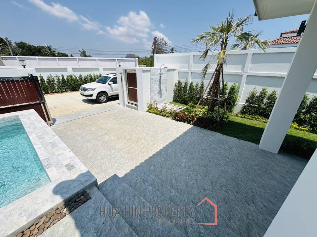 113 sqm modern pool villa in Wang Phong Pran Buri
