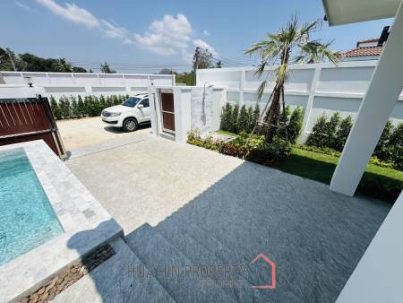 113 sqm modern pool villa in Wang Phong Pran Buri
