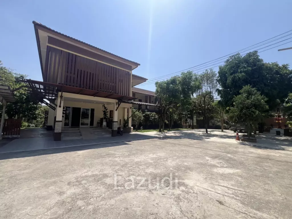 ขายโรงแรม 19 ห้องพักวิวติดหนองน้ำพร้อมสระว่ายน้ำใกล้ตัวเมือง