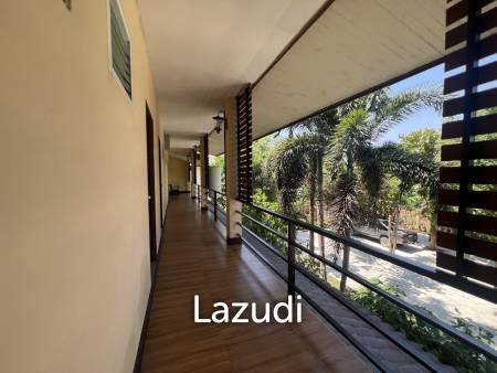 ขายโรงแรม 19 ห้องพักวิวติดหนองน้ำพร้อมสระว่ายน้ำใกล้ตัวเมือง