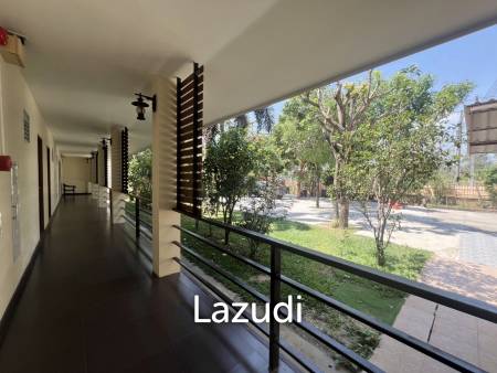 ขายโรงแรม 19 ห้องพักวิวติดหนองน้ำพร้อมสระว่ายน้ำใกล้ตัวเมือง