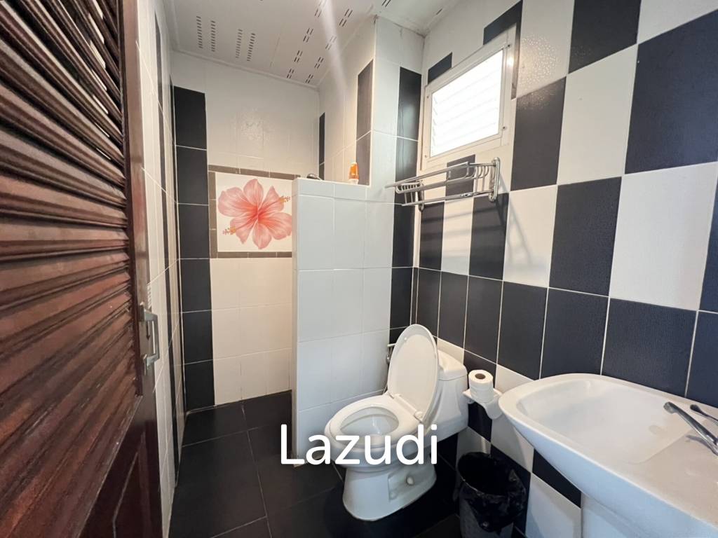 ขายโรงแรม 19 ห้องพักวิวติดหนองน้ำพร้อมสระว่ายน้ำใกล้ตัวเมือง