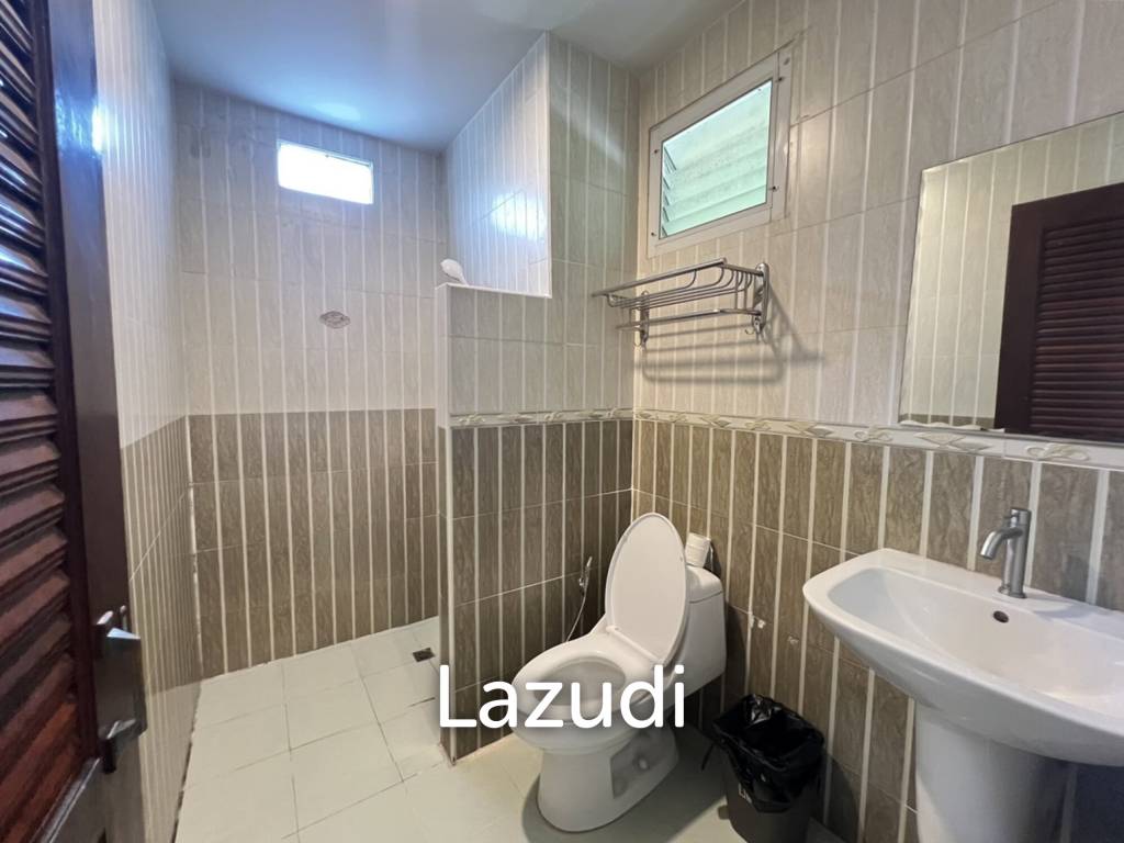 ขายโรงแรม 19 ห้องพักวิวติดหนองน้ำพร้อมสระว่ายน้ำใกล้ตัวเมือง