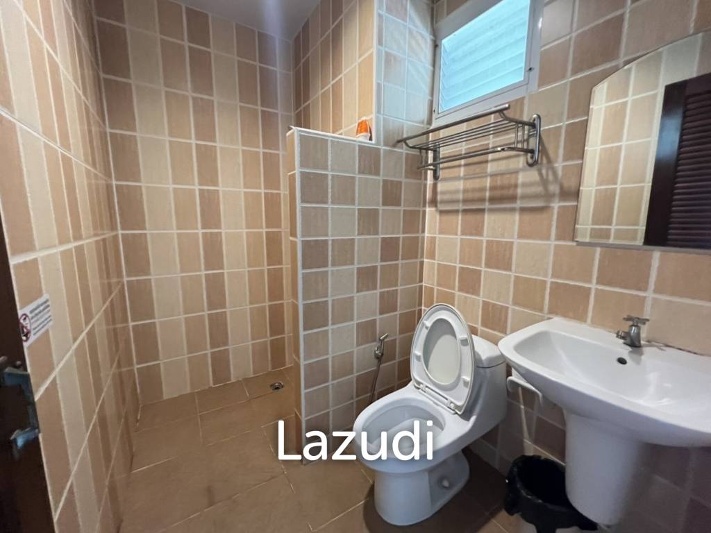 ขายโรงแรม 19 ห้องพักวิวติดหนองน้ำพร้อมสระว่ายน้ำใกล้ตัวเมือง