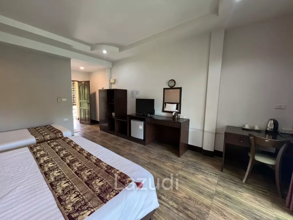 ขายโรงแรม 19 ห้องพักวิวติดหนองน้ำพร้อมสระว่ายน้ำใกล้ตัวเมือง