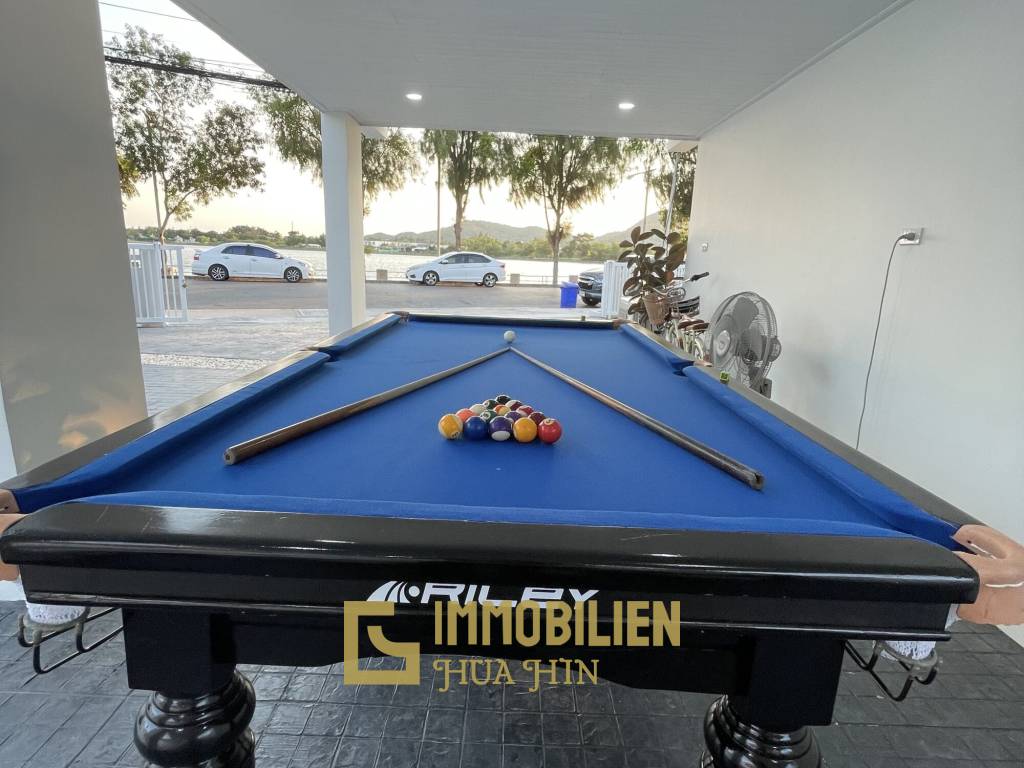 Сдается в аренду / вид на озеро / частный бассейн